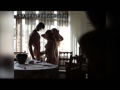 ❤️ Babaturan séks ngajak saurang lalaki raksasa sareng tiluan sareng anjeunna ❤❌ video porno di urang ❌️